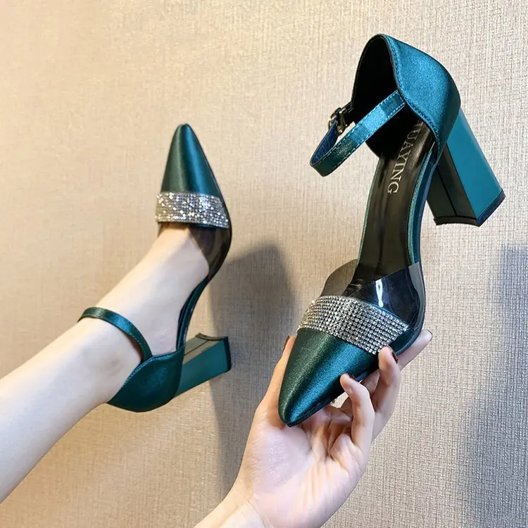 

2021 winter new women's sandal spring 2021 rhinestone high heel ultrafine fiberboard, Picture color