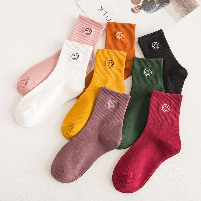 

Customized Embroidery Japanese Fashion Women socks smile casual cartoon cotton school socks high quality wholesale crew socks