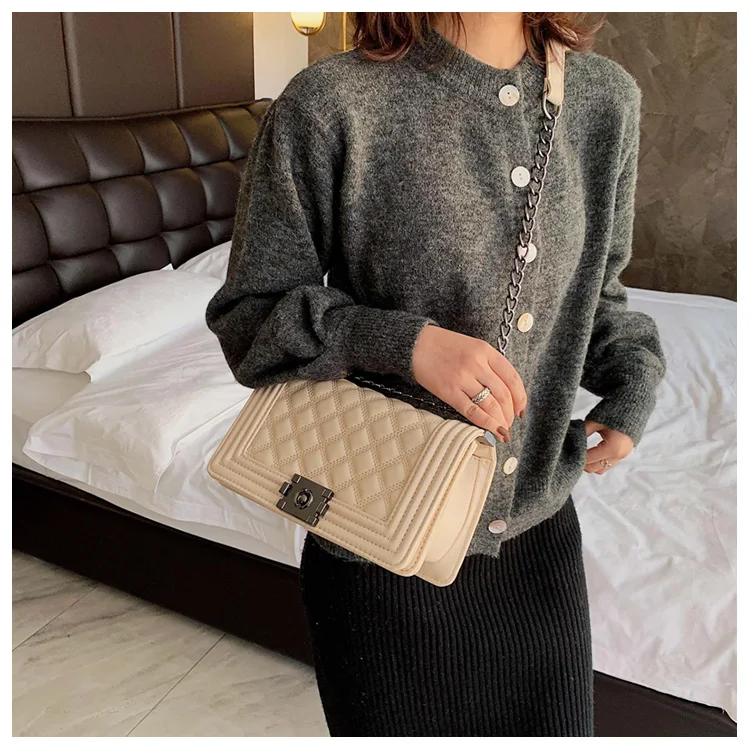 

Korea Stylish Adjustable Shoulder Straps Ladies Shoulder Messenger Bag women Handbag with Hardware Lock, As picture