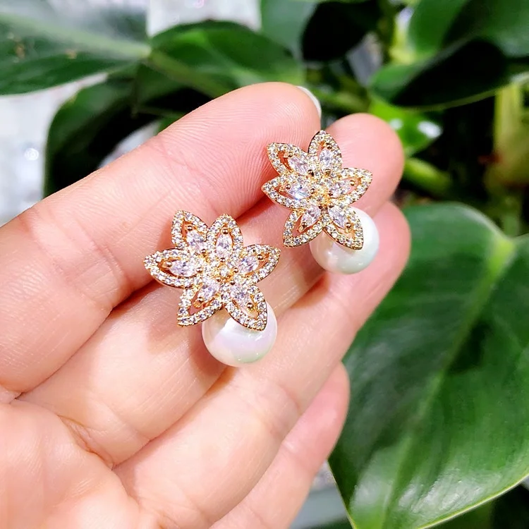 

New design fashion Korean Pearl Zircon 2021 Hoop Earrings Jewelry for Women, Picture shows