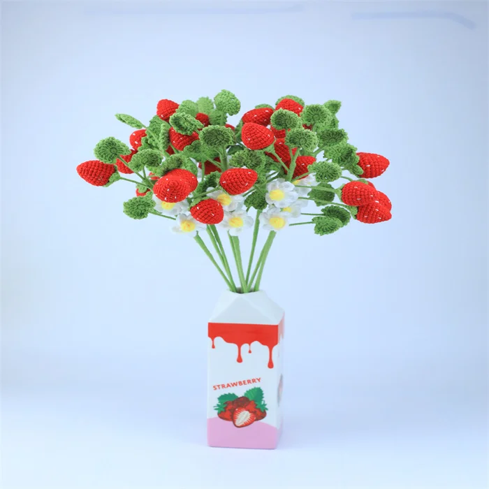 Tianjin SY 2024 New Hand-Knitted Simulation Strawberry Bouquet Knitted Yarn Flowers Immortal Flower Home Decoration DIY Gift