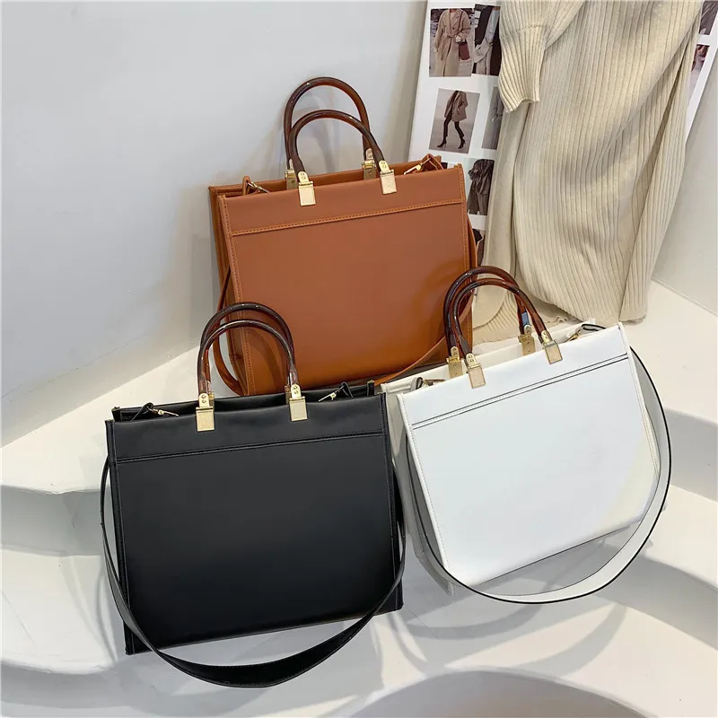 

2021 New Trendy Retro Shoulder Bag Popular Solid Color Letter Messenger Women's Large Capacity Tote Bag Fashion Luxury Bag, Black