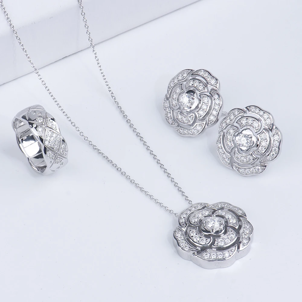 

2024 Xingyue New Style Moissanite Jewelry Set 925 Silver Moissanite Flower Pendant Stud earring and Ring High Quality