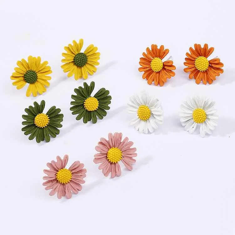

2021 Sweet Flower Stud Earrings Mix Colors for Women Hot Selling Trendy Colors for Girls Fashion Jewelry