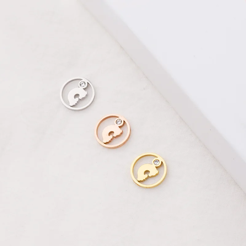 

Metal Stainless Steel Silver/Gold/Rose Gold Romantic Rainbow And Cloud Charm Shape Round Pendant Charms Pendant For Necklace, Gold,silver,rose gold