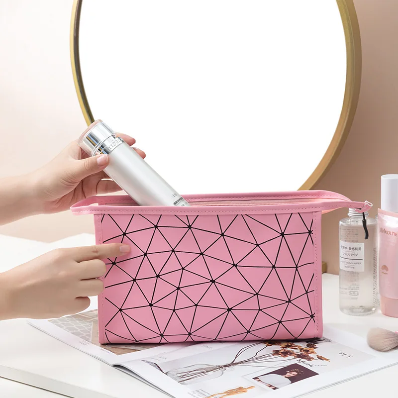 

Large-capacity portable simple fashion waterproof storage bag travel portable small diamond storage bag, Picture