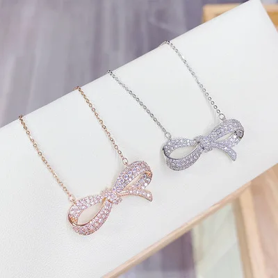 

Fashion Rhinestone Diamond Necklace Elegant Attractive Crystal Butterfly Necklace for Women, Silver,gold