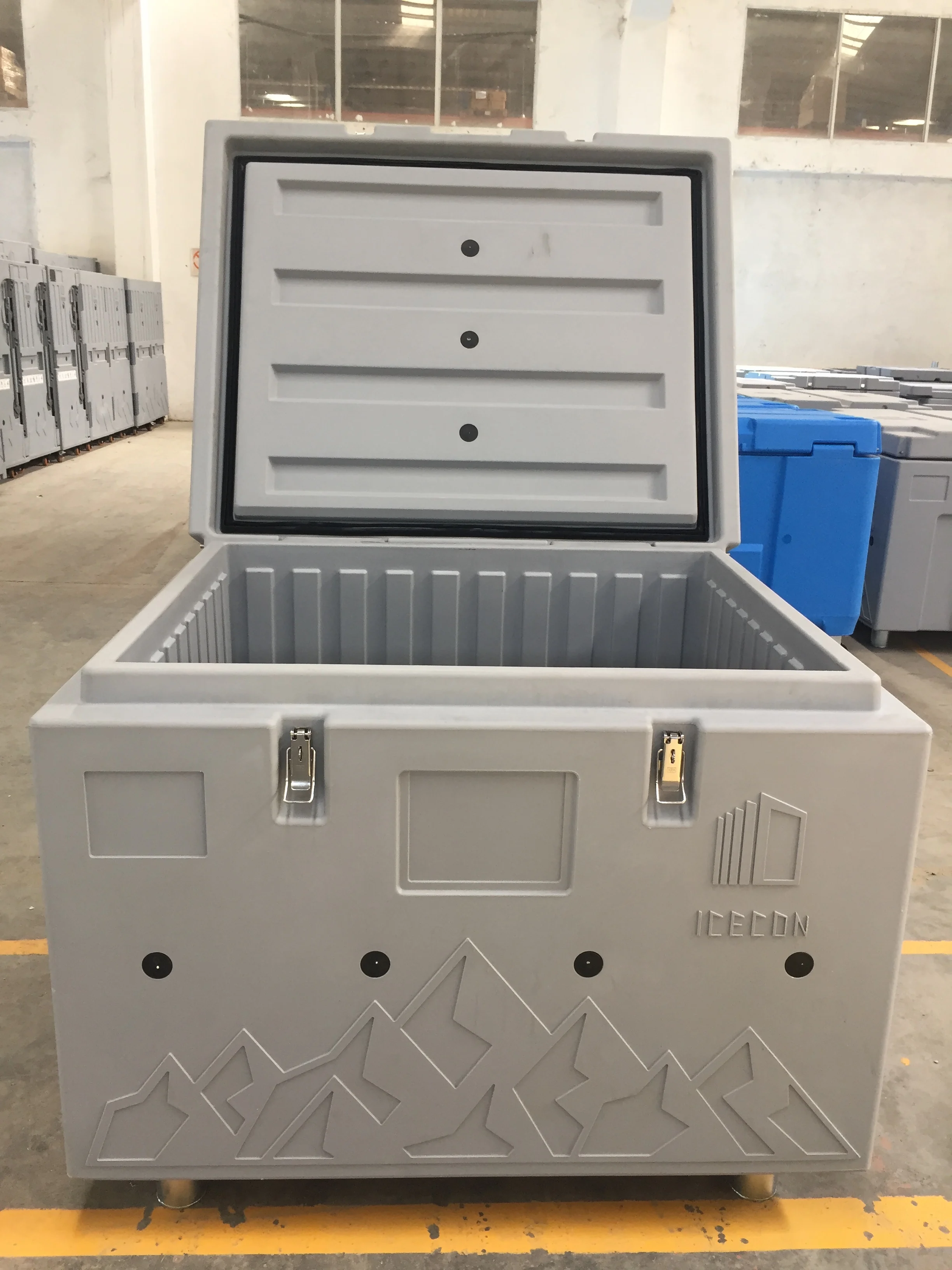 Plastic Large Dry Ice Container Transport Storage Box 480 Liters