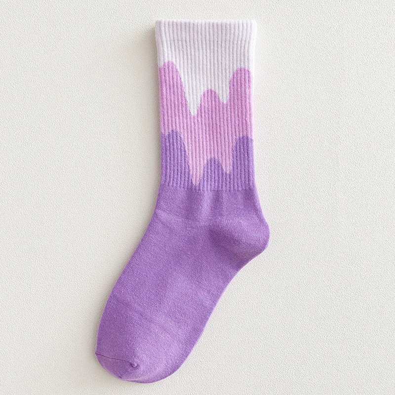 

New Sale Ladies' trendy gradient ice socks ripple color mid-tube stockings