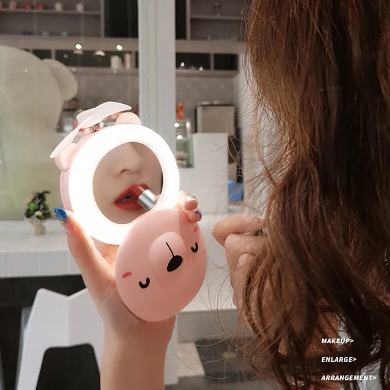 

Portable LED Cartoon Pig Fill Light Makeup USB Charging Portable Handheld Mini Fan