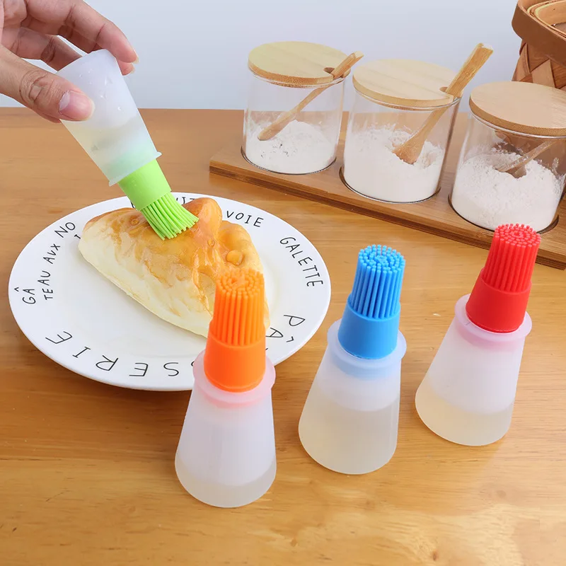

1 Pcs Liquid Oil Pastry Kitchen Baking Bbq Tool Portable Silicone Oil Bottle With Brush Grill Oil Brushes Kitchen Tools For Bbq, As photo