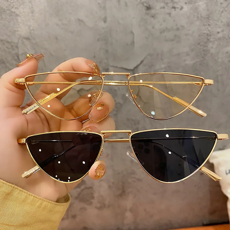 

XM Supr Hot Eyewear 2021 Fashion Leopard Cateye Sunglasses Women Small Triangle Rivet Cat Eye Sunglasses