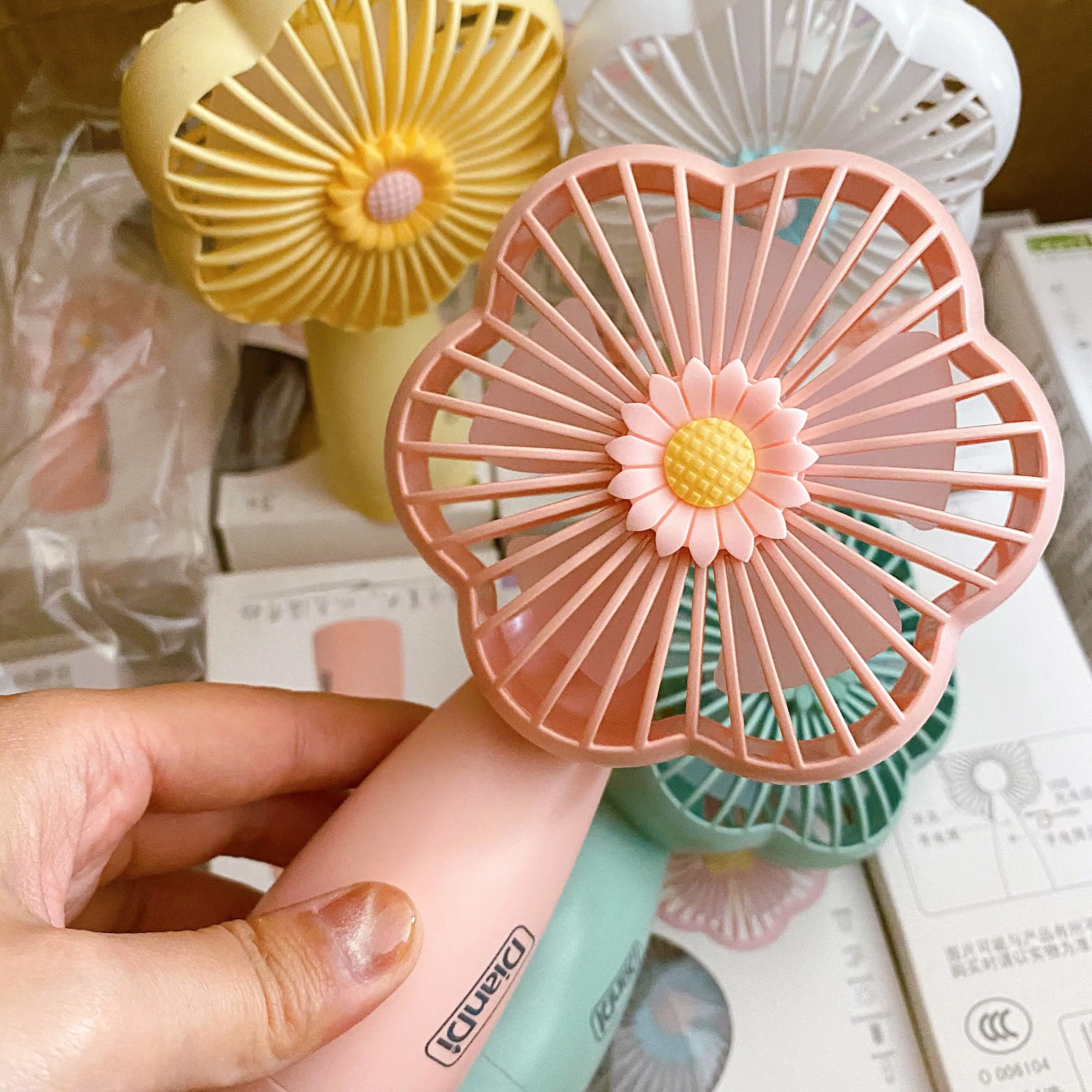 

rechargeable lash pocket flower fan led lash cute mini fan foldable electric portable hold For eyelash extension usb mini fan