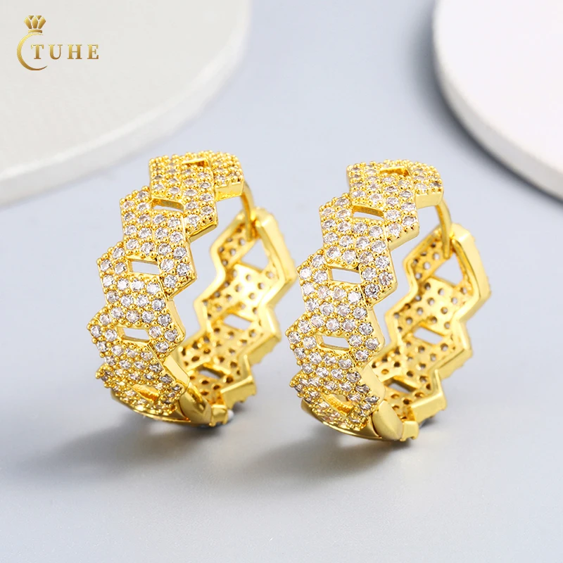 

Wholesale Price Fashion Jewelry CC Huggie Earrings 18K Gold Plated Zircon Diamond Cuban Hoop Monki earrings For Men Women, Gold/silver/rose gold
