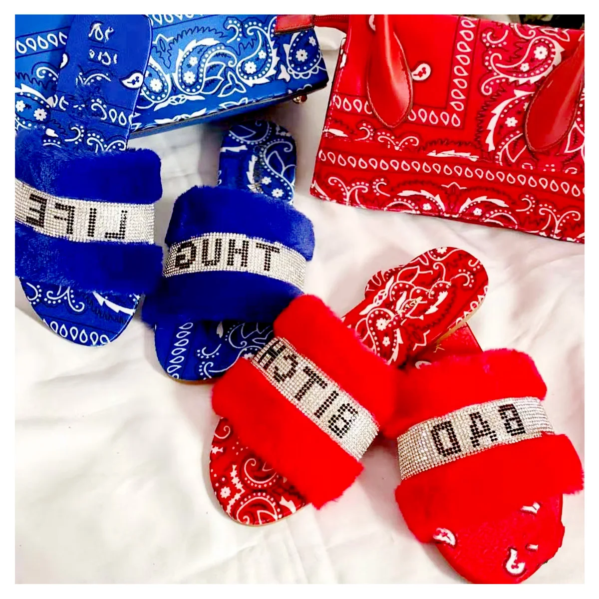 

Designer Slides 2021 High Bedroom Slippers 2021 Women Flat Slippers Candy Color Ladies Diamond Outside Suede Female Slippers
