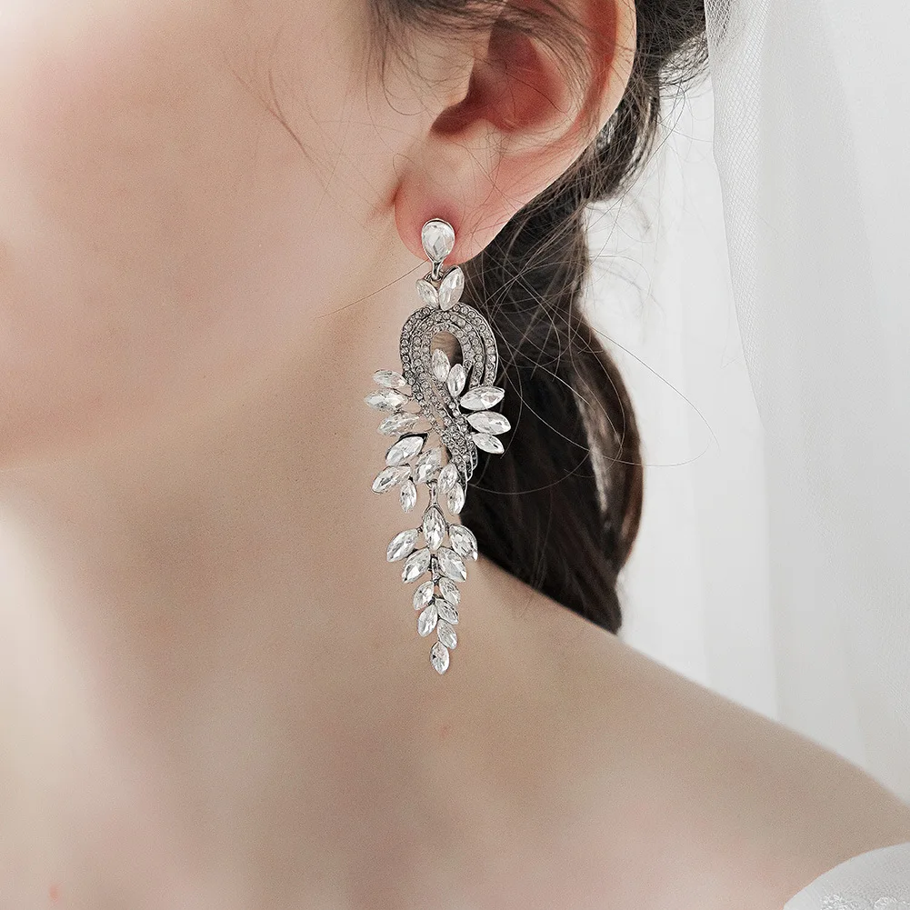 

French trendy Earrings exaggerated personality long alloy Rhinestone Earrings banquet photography wedding senior bridal earrings