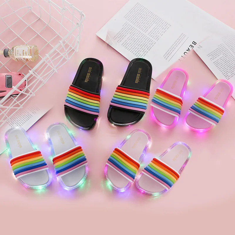 

Girl Slippers Children Unicorn LED Kids Slippers Baby Bathroom Sandals Kids Shoes for Girl Boys Light Up Shoes Toddler