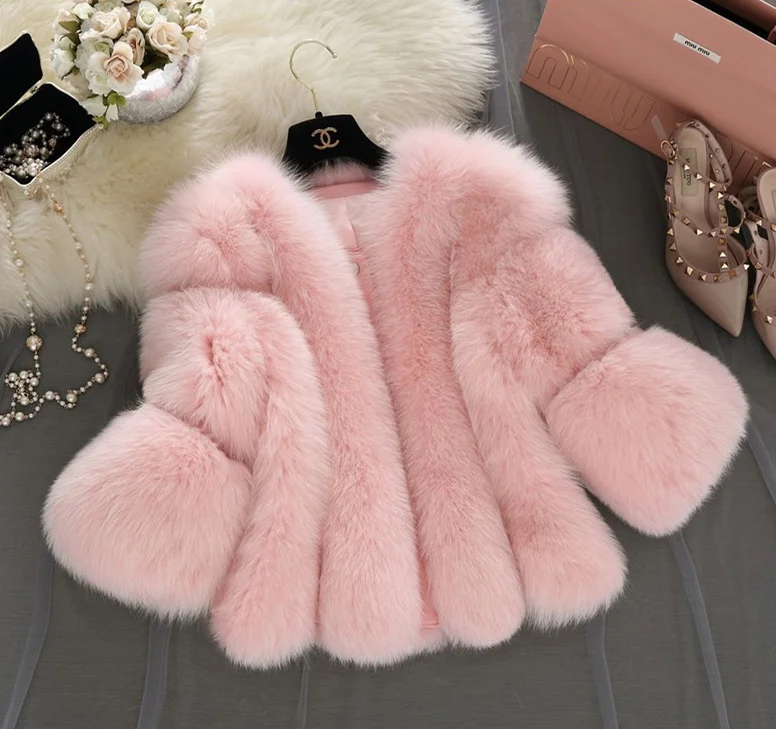 

Wholesale Winter women coat Solid Trendy Woman Jacket Short Faux Fur Coat