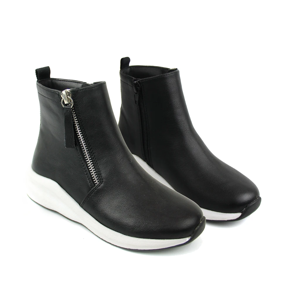 

Factory Winter Shoes Girls Children Warm Leather Winter Kids Boots, Customized