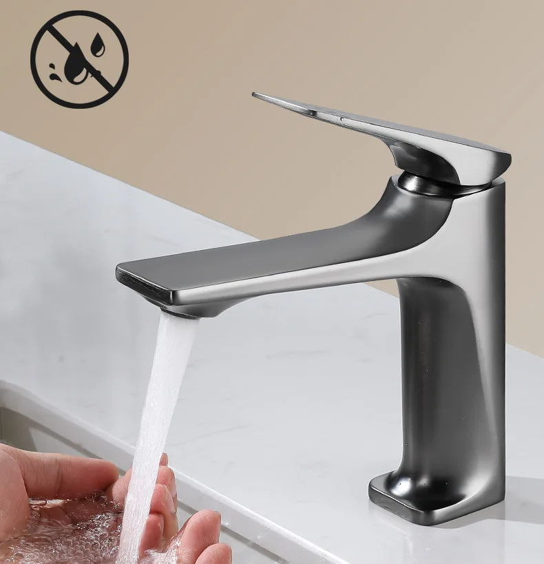 

MCBKRPDIO Luxury Bathroom Products Brass Water Tap Modern Hotel Sanitary Ware Wash Basin Deck Mounted Cold and Hot Water Mixer