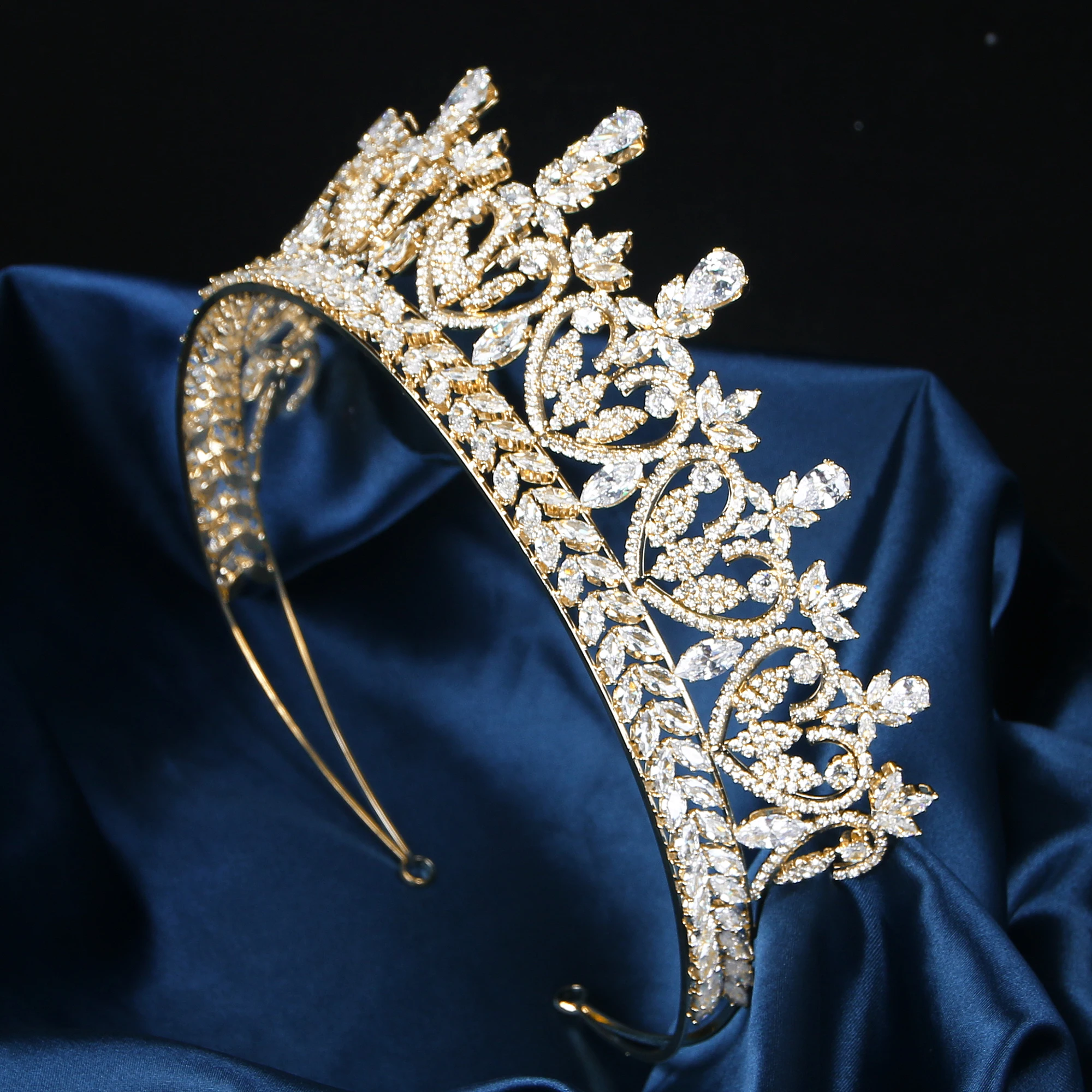 

Bohua Jewelry wholesale hair Accessories Bridal wedding Headpiece Princess pageant CZ zirconia TIRAR Crown for women, Sliver/gold