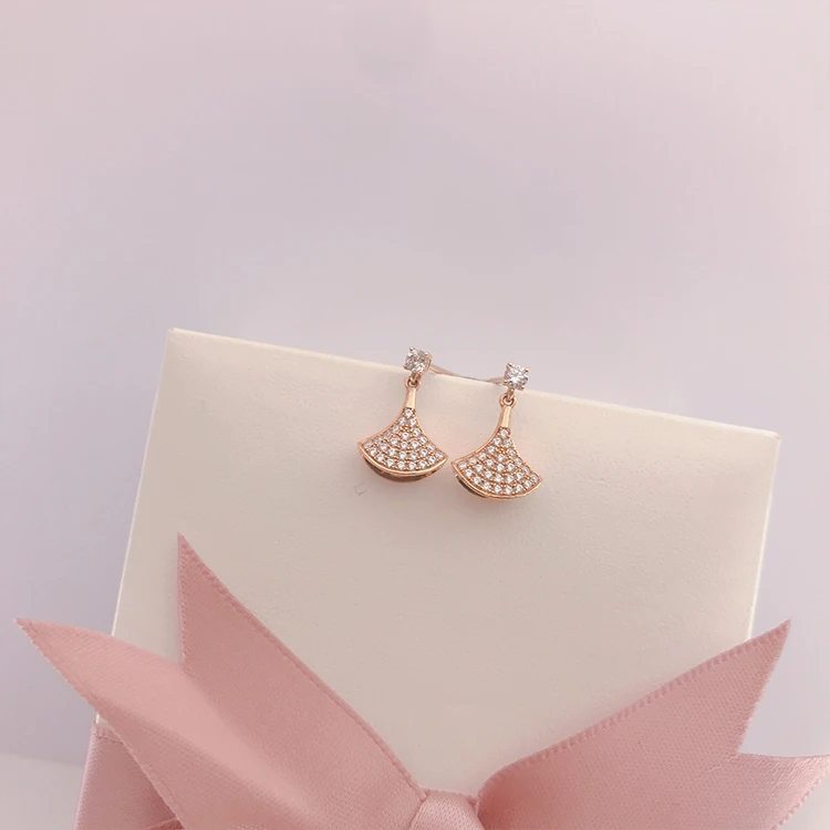 

Fashion brand Girl spring and summer 18K Gold Earrings For Women, Rose gold