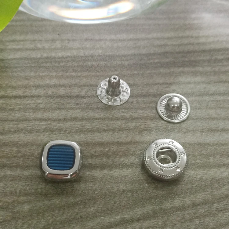 snap button.jpg
