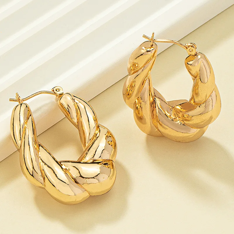 

American And European Designer New Design Gold Plated U-Shaped Earrings Stud Earrings For Women