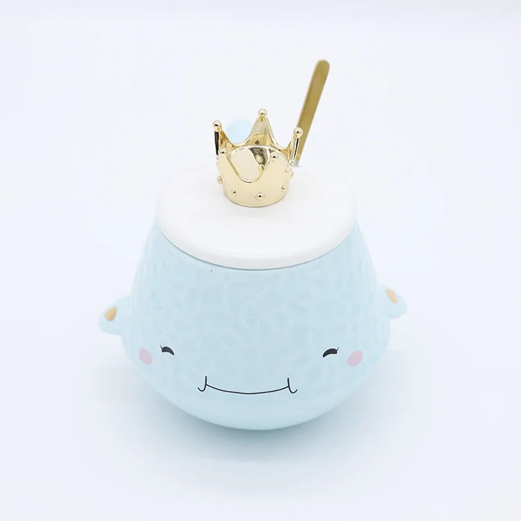 

2021New novelty design 3D whale ceramic mug cartoon blue porcelain cup coffee milk breakfast cup for kids