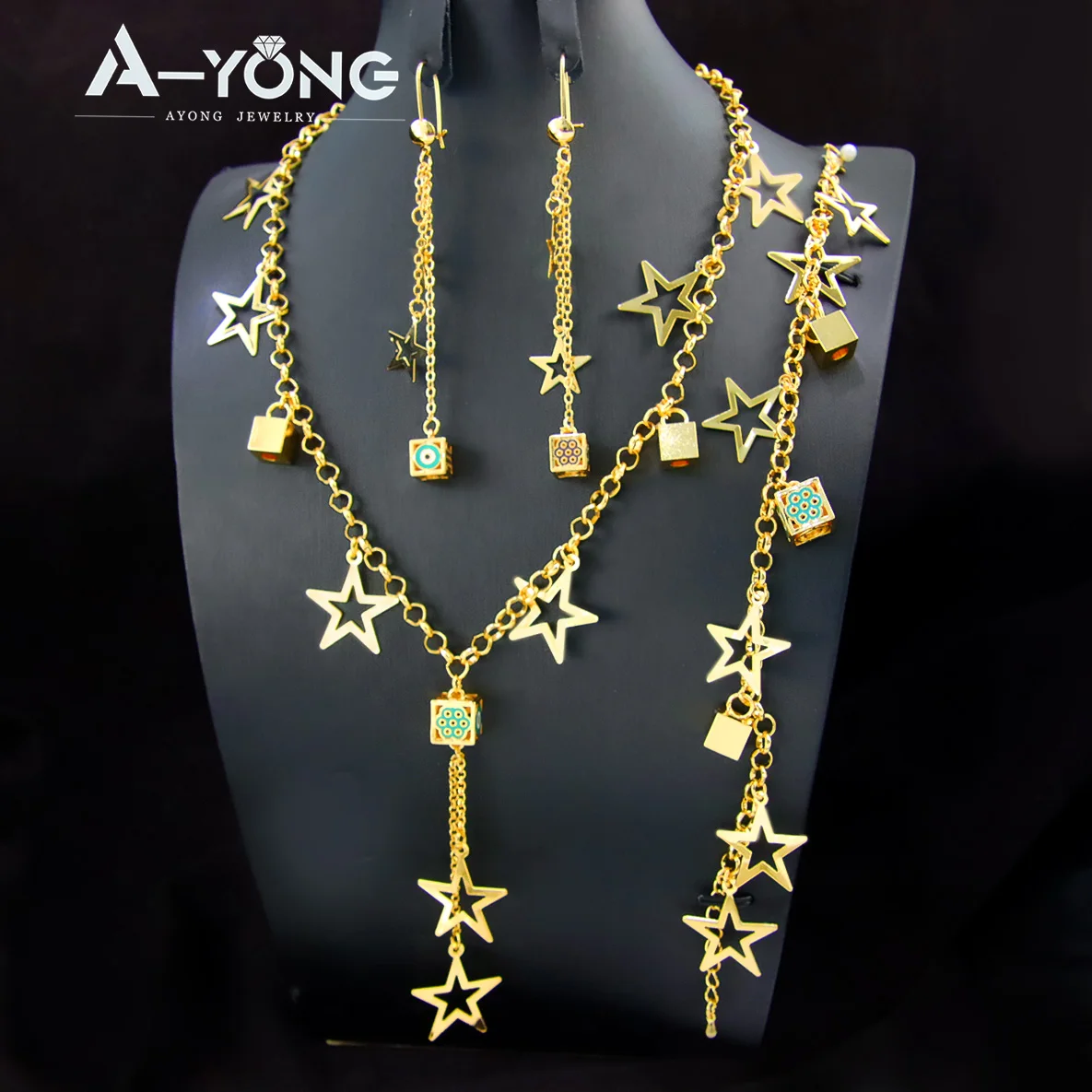 

2023 Latest Design Tassel Star Shaped Jewelry Necklace Earring Bracelet Set Gold Plated Jewelry Sets
