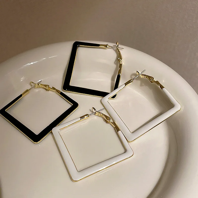 

Vershal A036 French 18k Gold Plated Minimalist Geometric Hollow Square Enamel Hoop Earrings