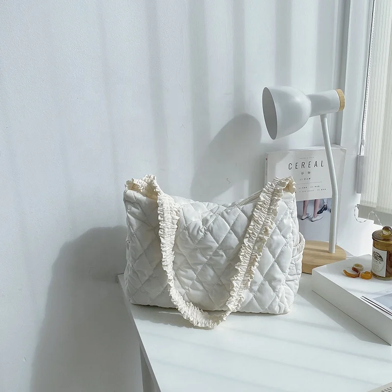 

Wholesale Large capacity fashion Solid color rhombus crossbody bag women's messenger bags soft Ruched shoulder bags ladies