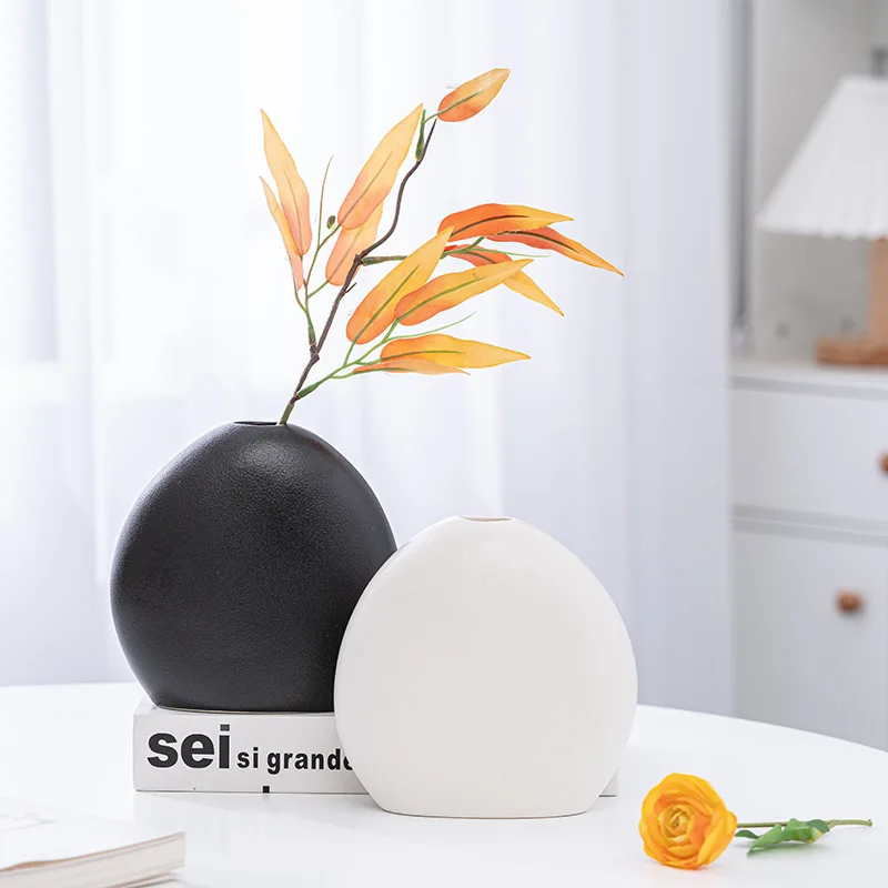 

Modern living room wedding decorative porcelain flower pot Black and white nordic ceramic vase for home decor office desktop