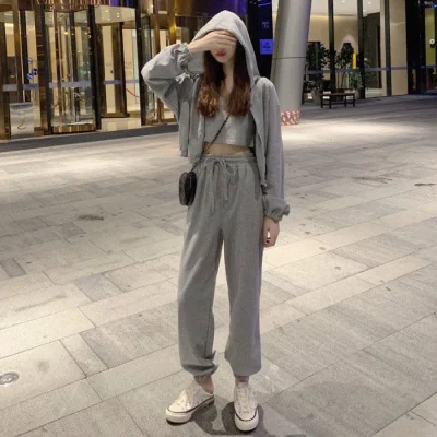 

Autumn 2020 new Korean style salt and sweet fried street jacket loose casual fashion ladies sports outfits three-piece