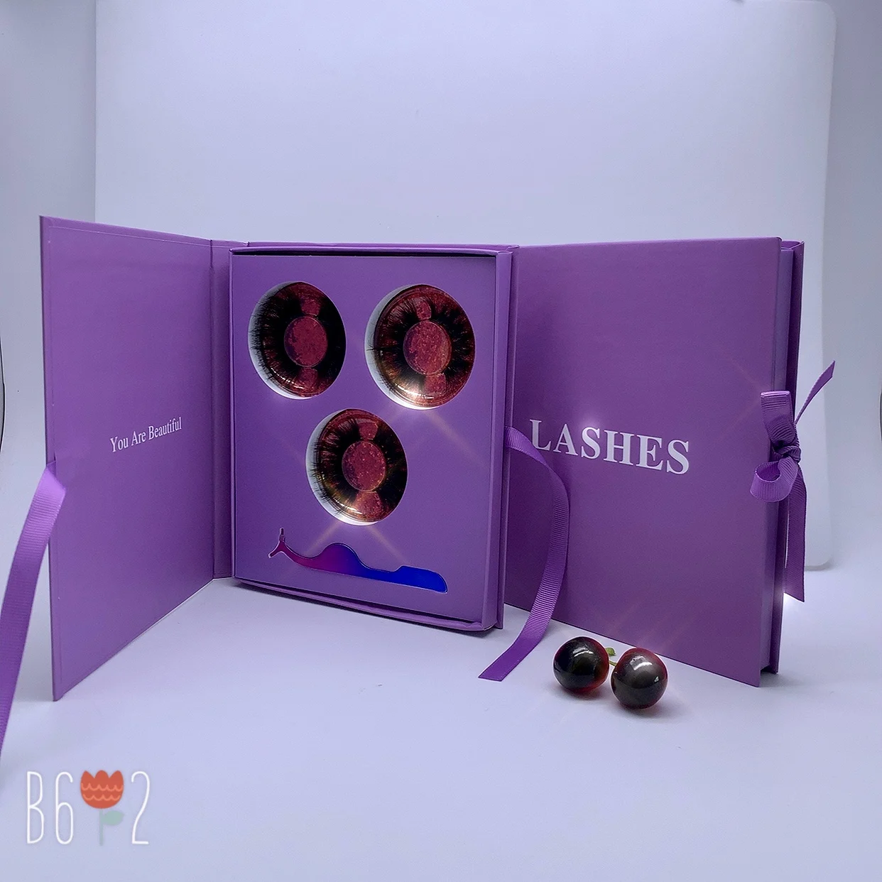 

2021 Money Purple Eyelash Magnetic Book for 3 pairs plus applicator mink lashes in stock