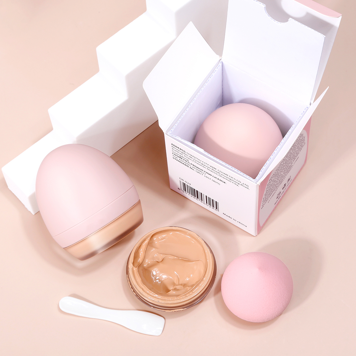

2022 new design natural moisturizing oem face cream makeup foundation, 4 colors