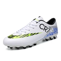 

2019 China Dropshipping Father and Son Outside Sports Fun High Quality Cr7 Football Shoes Soccer