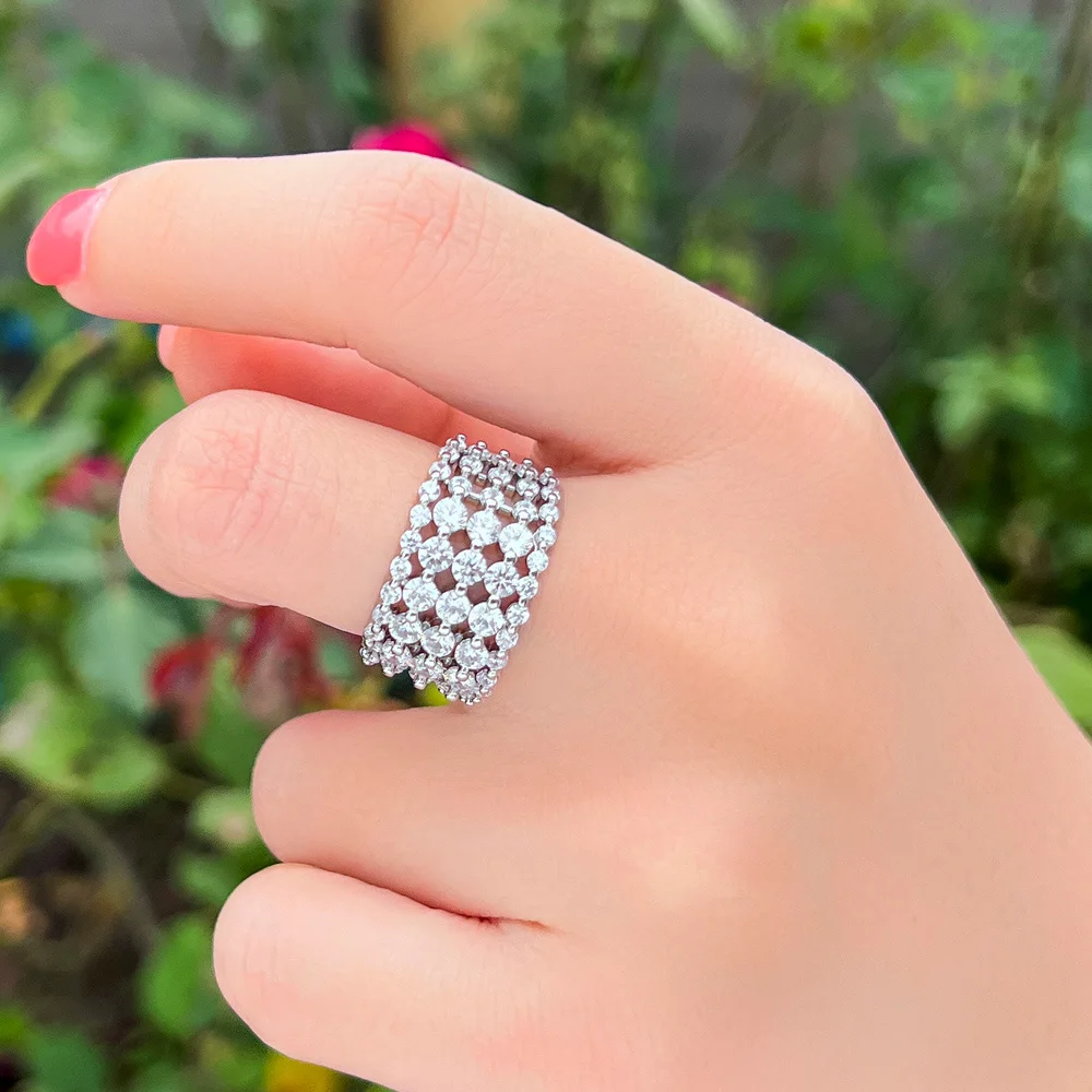 

5 Layers Round Cubic Zirconia Stone Paved Luxury Adjustable Tennis Rings Jewelry Female Wedding Party Gift Accessories