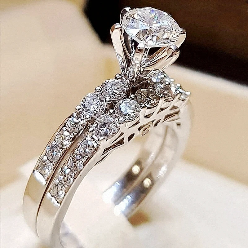 

2Pcs/Set Fashion Couple Rings Luxury Big Cubic Zircon Ring Set Silver Plated Crystal Wedding Engagement Rings for Women Jewelry