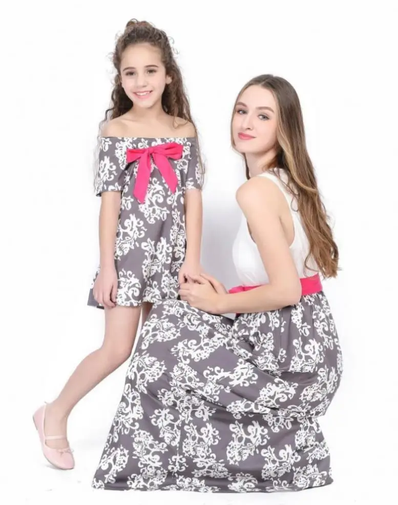 

Mother Daughter Dress Summer Casual Mom And kids Bow Waistband Sleeveless Maxi Dresses Family Matching Clothes Q1801