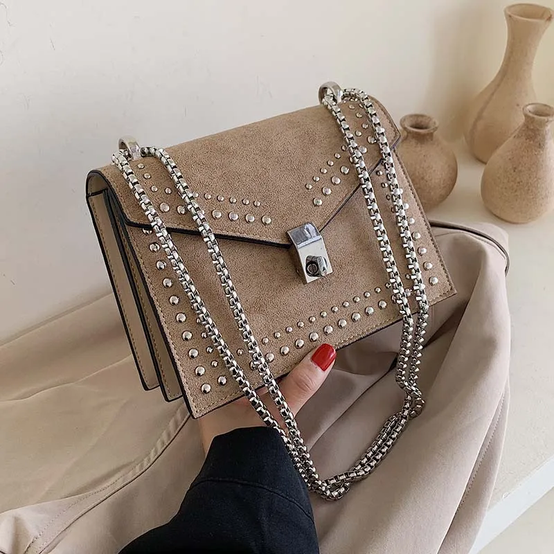 

2020 New Chain Shoulder Strap Rivet Scrub Leather Small Crossbody Bags Hand Bag Fashion Woman Bag