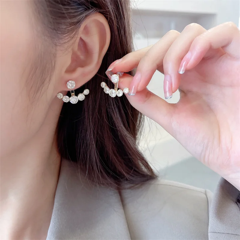 

Korean Version Simple Fashion Geometric Arc Earrings Light Luxury Elegant Two Wear Winding 925 Silver Needle Zircon Earrings