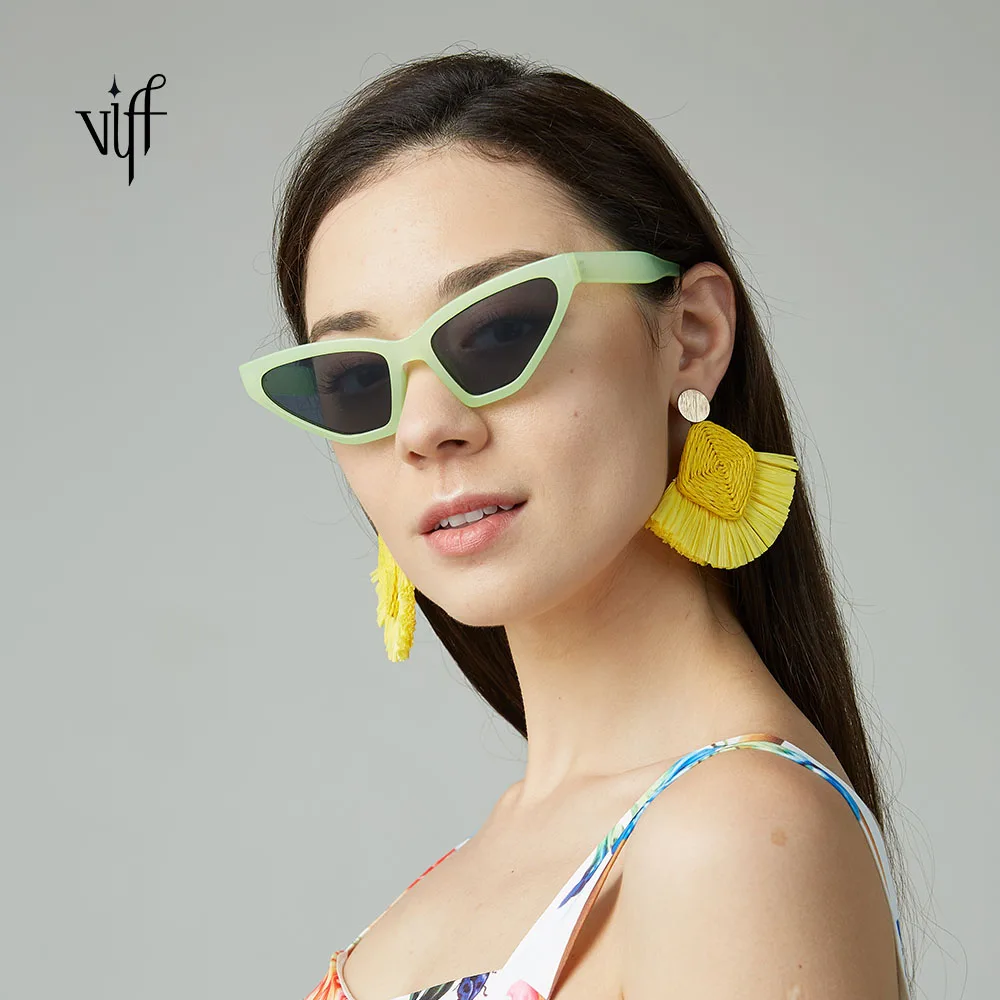 

Fast Spot Delivery HP19505 Plastic Frame Women Cat Eye Sunglasses