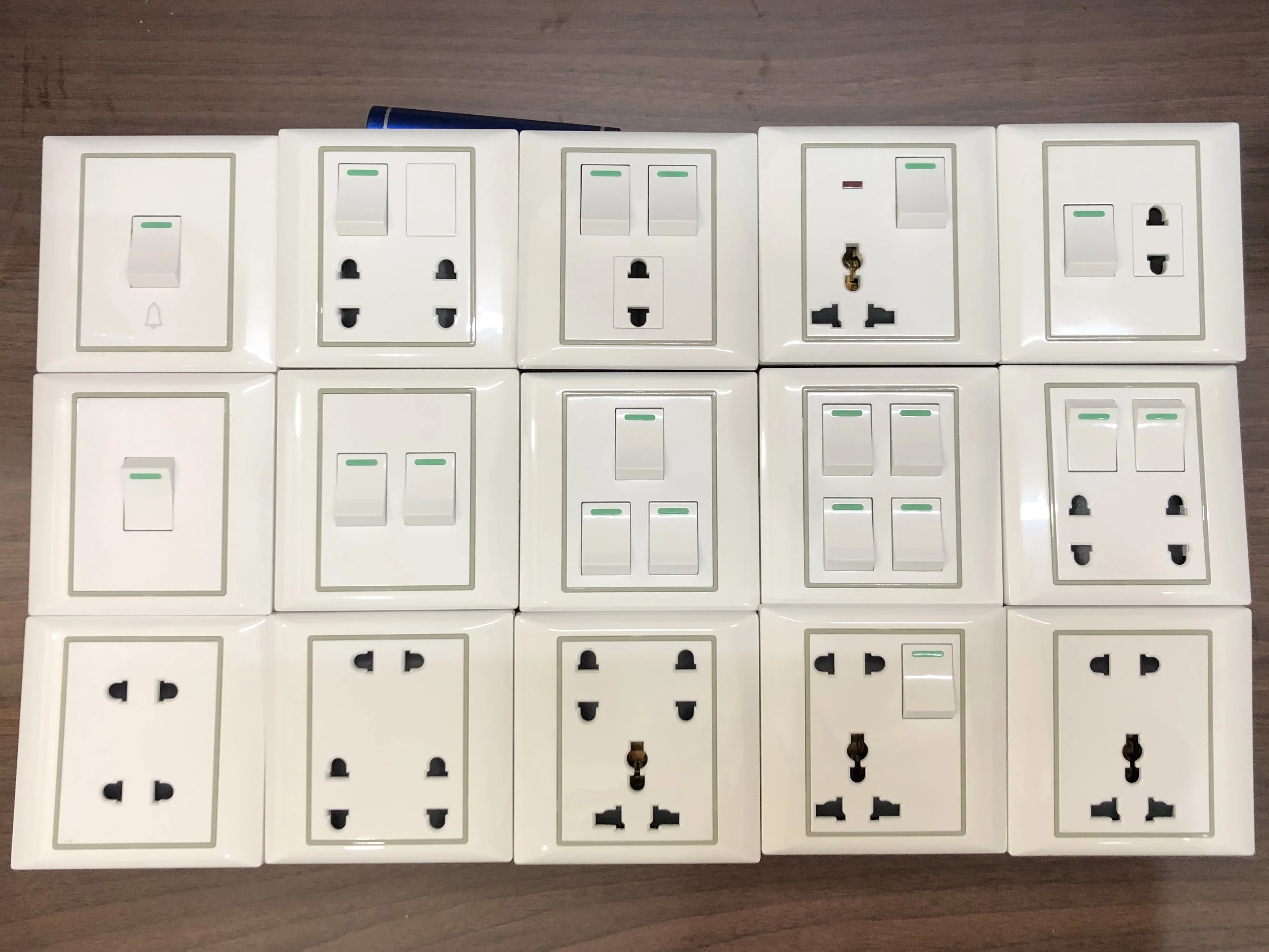 Multifunctional Wall Sockets 6 Pin And Switches Universal 13a 1 Gang