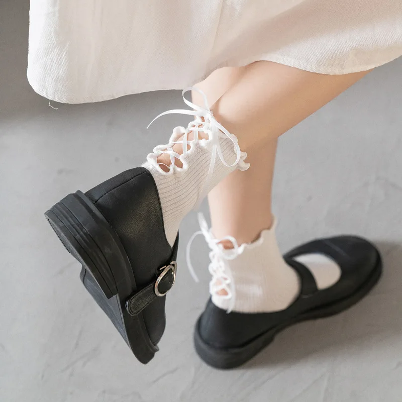 

Japanese Soft Sister Lolita In Stockings. Strap Socks Female Korean Version of The College Wind Lolita Cross Calf Socks