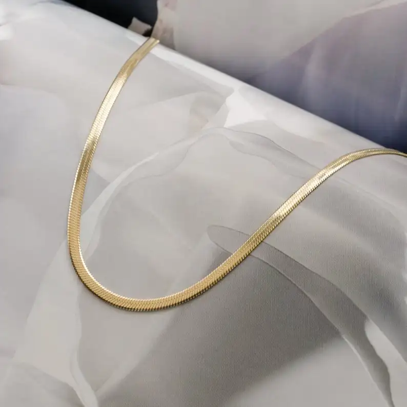 

Wholesale Trendy Design 18k Gold Plated Snake Chain Necklace Women Flat Herringbone Snake Chain Necklace Jewelry