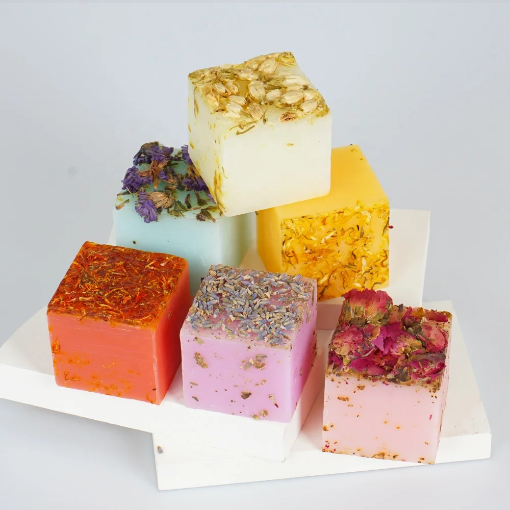 

OEM Private Label Skin Lightening Nautral Rose Lavender Petal Handmade Body Soap, Facial Soap, Customized color