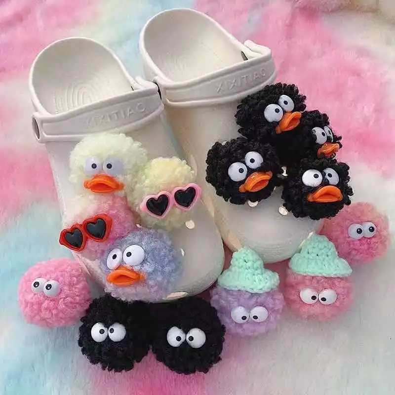 

Cute Croc Charms DIY Furry Dolls Shoe Decorations Vitality Cute Plush Ball Clogs Charms Colorful Plush Ball Cartoon Kids Gifts