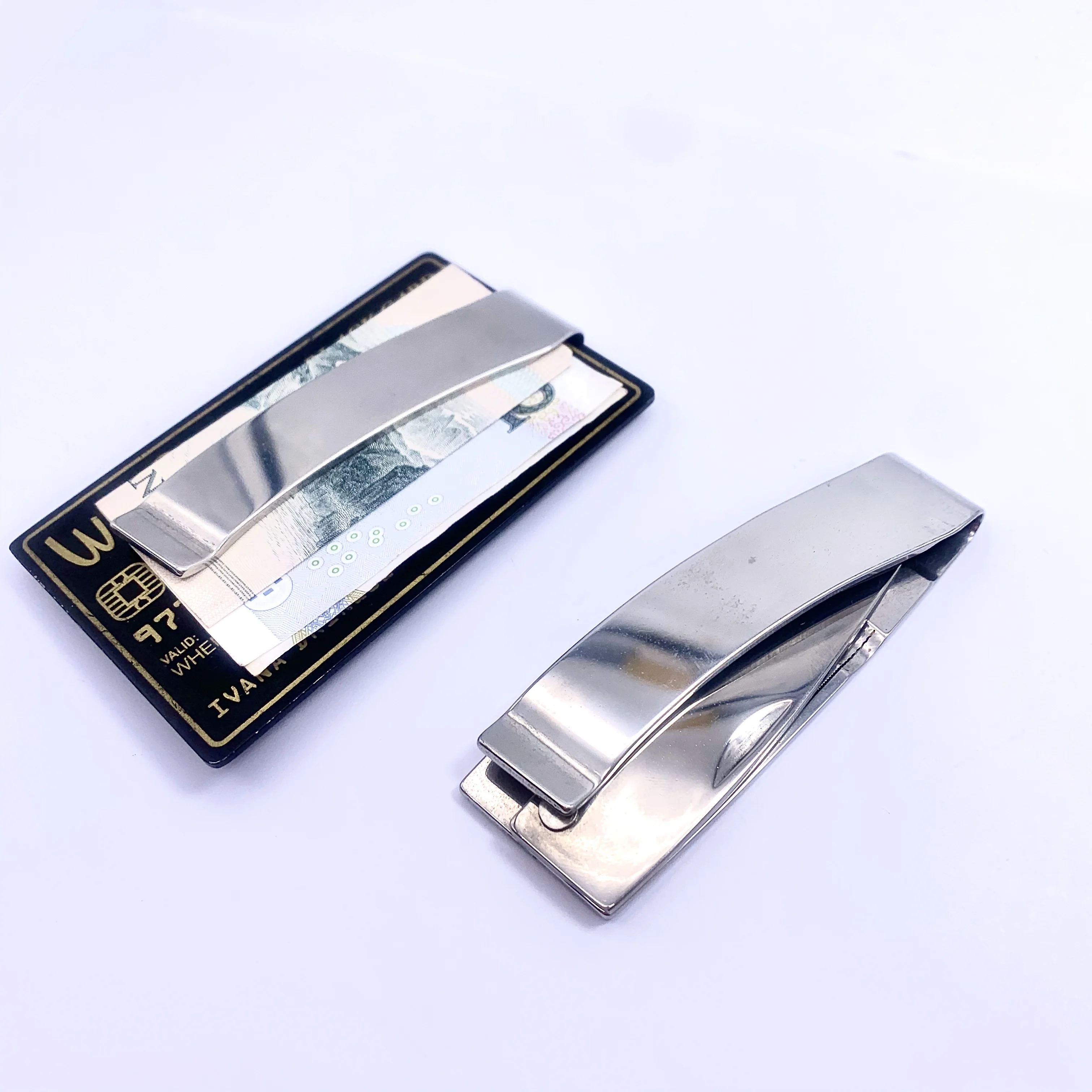 

2020 Innovative Multi Functional EDC Folding knife Money Clip