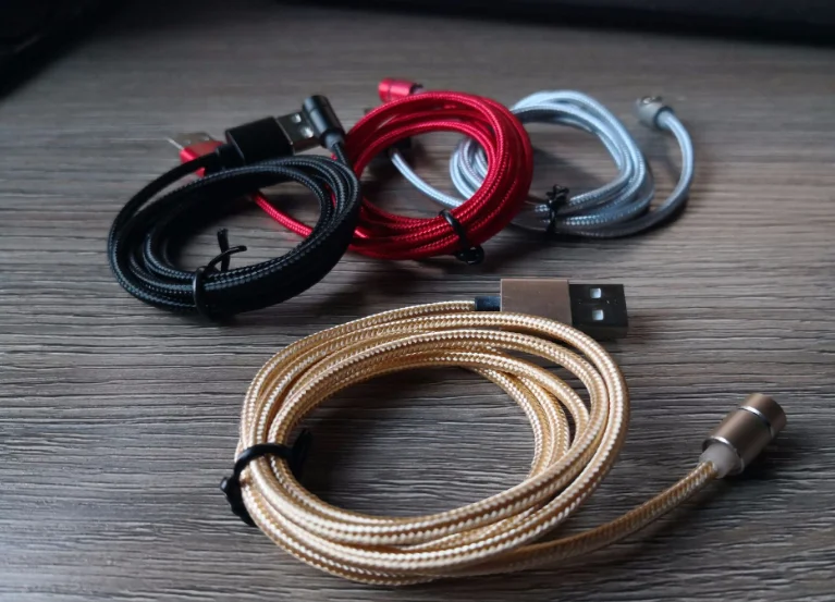 ZICAS Magnetic USB Cable Factory 1m(3ft) LED Magnetic Charging USB Cable for iPhone Charger 2A - ANKUX.COM
